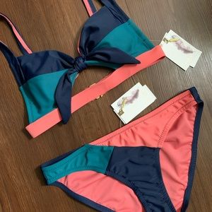 🦋Jessica Simpson Colorblock Bikini 🦋